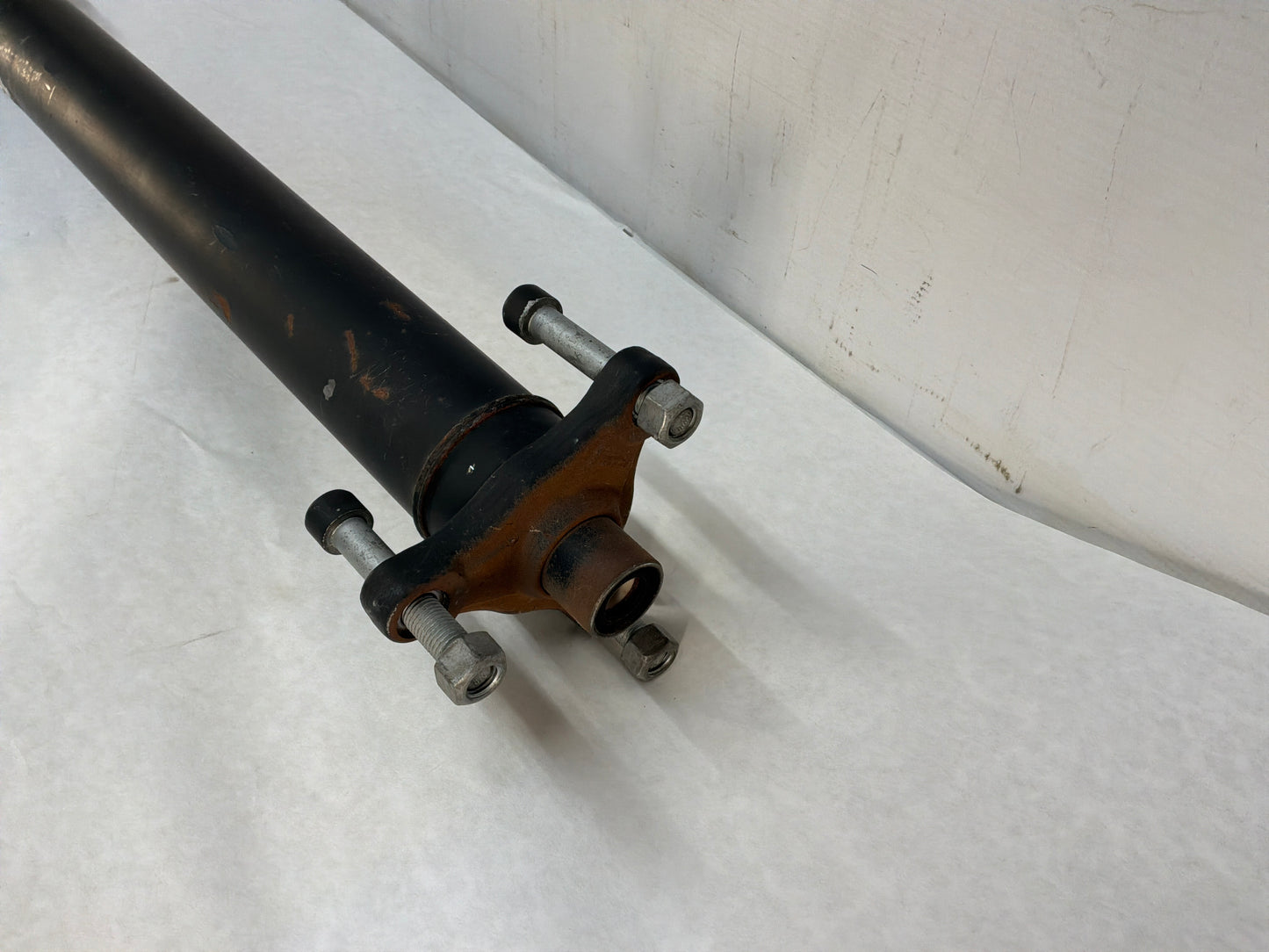 2013 Chevy Camaro SS Driveshaft Drive Propeller Shaft Line OEM