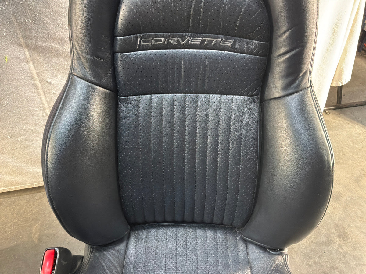 2002 Chevy C5 Corvette Convertible Seats RH & LH Front Black Leather Seats OEM