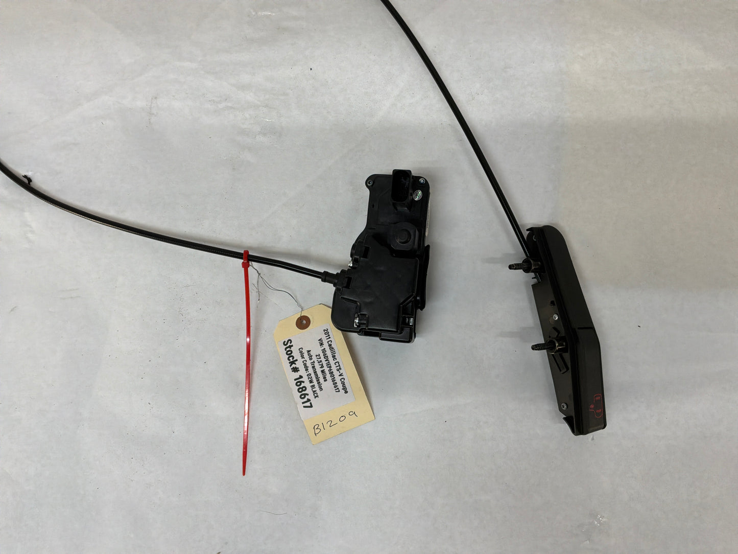 2011 Cadillac CTS-V Coupe RH Passenger Front Door Lock Latch Actuator OEM