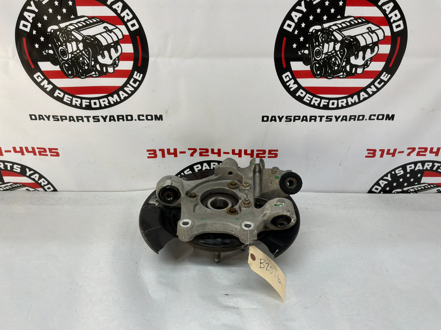 2014 Chevy Camaro SS LH Driver Rear Spindle Knuckle Hub Wheel Bearing OEM