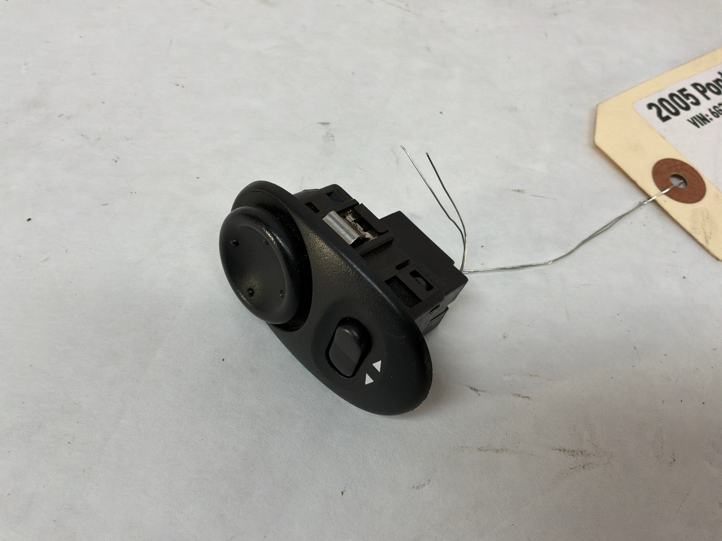 2005 Pontiac GTO Door Panel Mirror Control Switch OEM