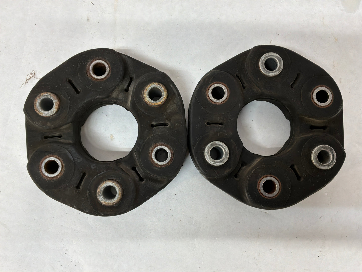 2014 Chevy Camaro SS Driveshaft Drive Shaft Rubber Couplers Isolators OEM