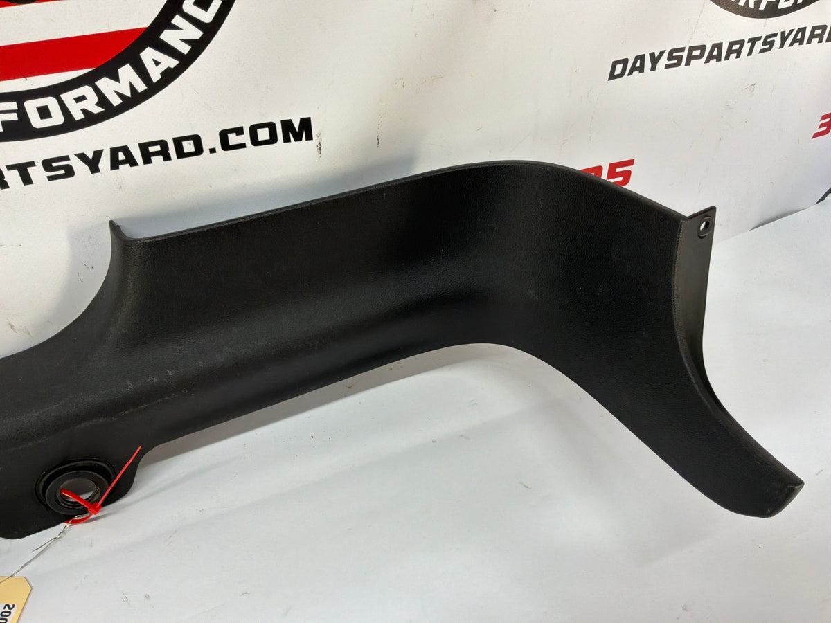 2006 Pontiac GTO RH Passenger Interior Sill Carpet Retainer Trim Cover Panel OEM