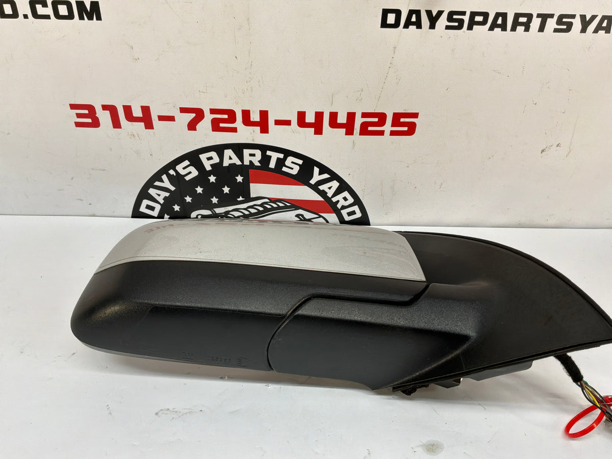 2017 Chevy SS Sedan RH Passenger Exterior Out Side Mirror Silver OEM