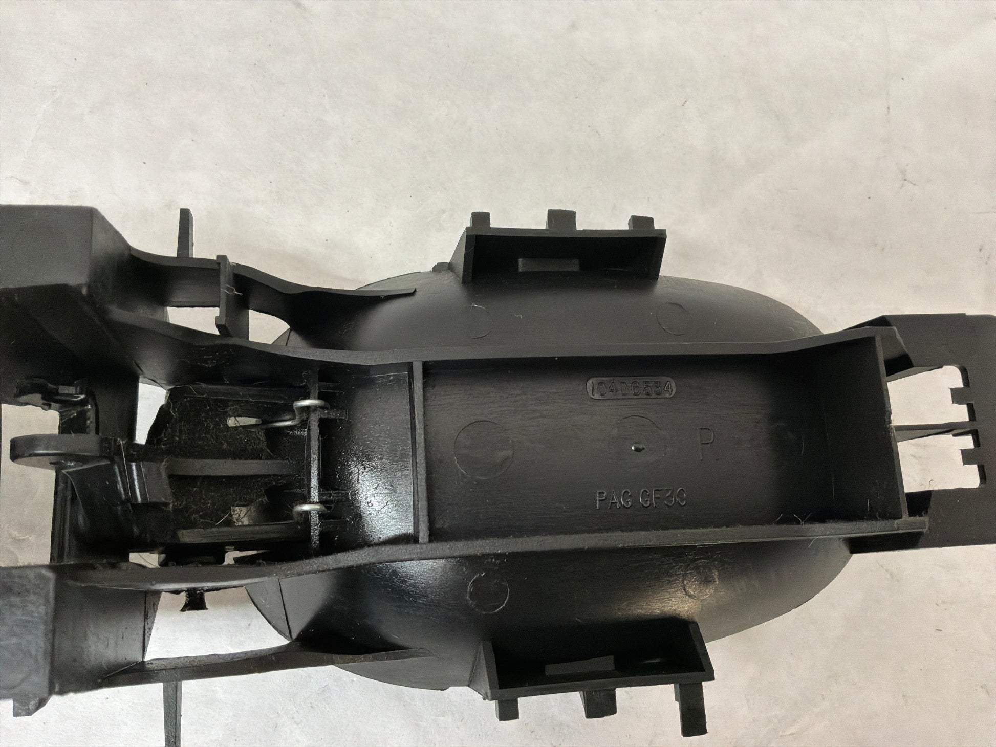 Rh door handle - Day's Parts Yard