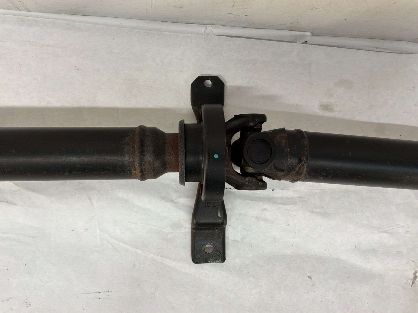 2004 Pontiac GTO Drive Propeller Shaft Driveshaft OEM