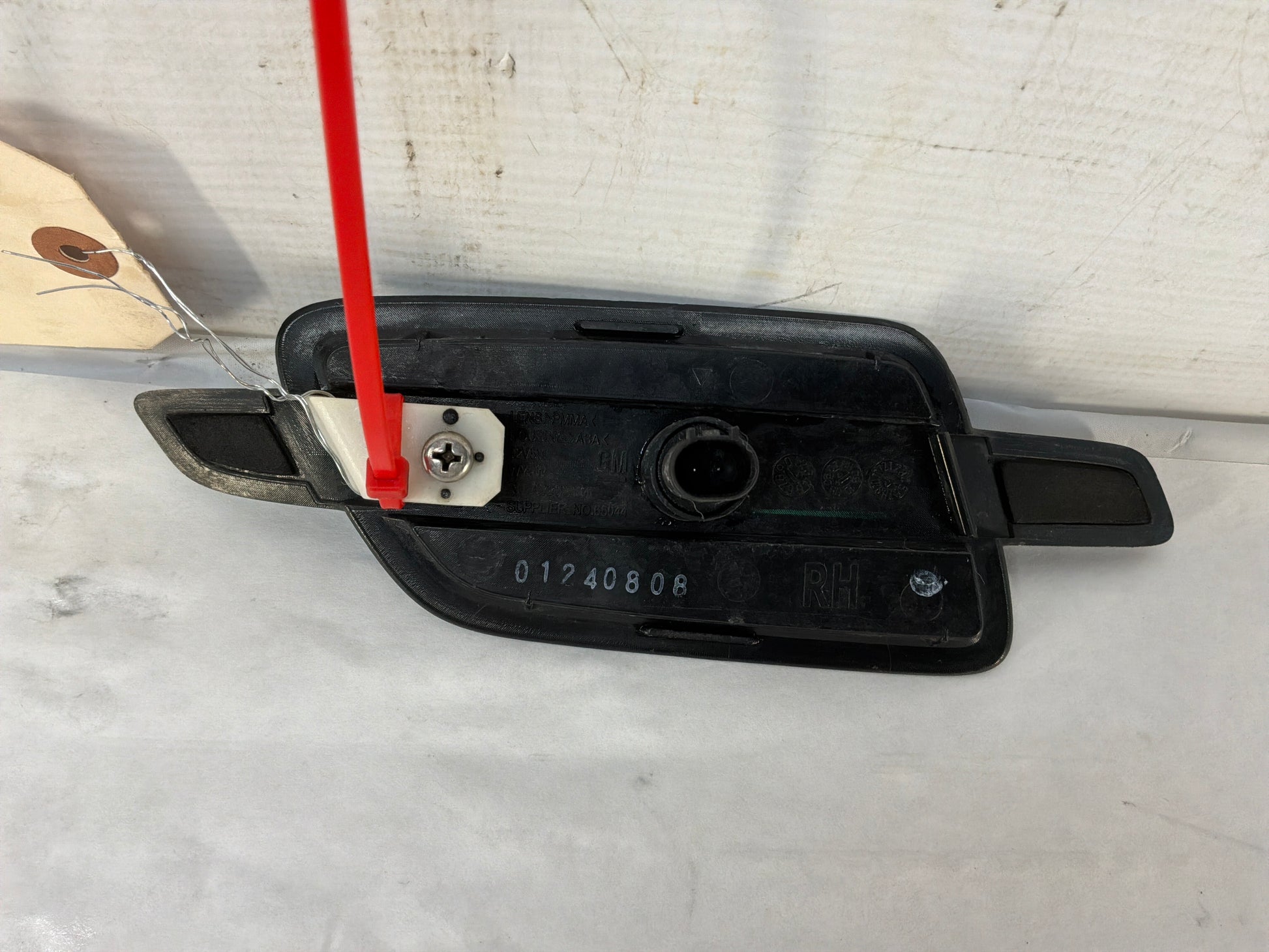 Rh fender marker - Day's Parts Yard