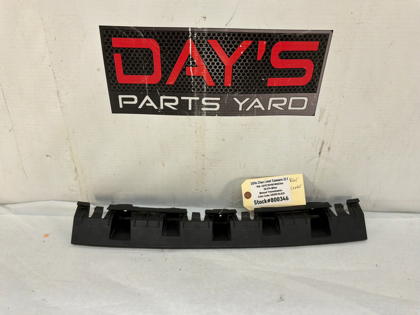 2014 Chevy Camaro ZL1 Rear Bumper Fascia Upper Center Support Bracket Mount OEM
