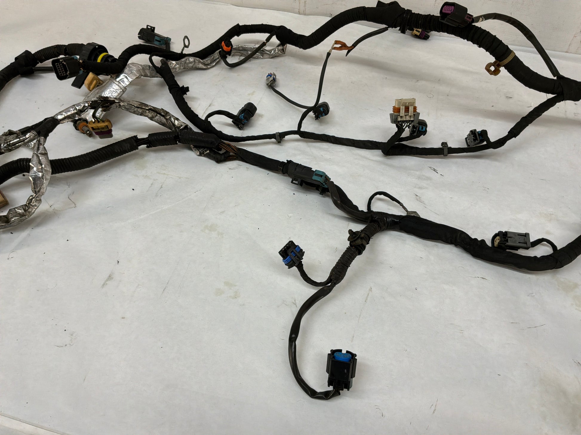 Engine transmission wire harness - Day's Parts Yard