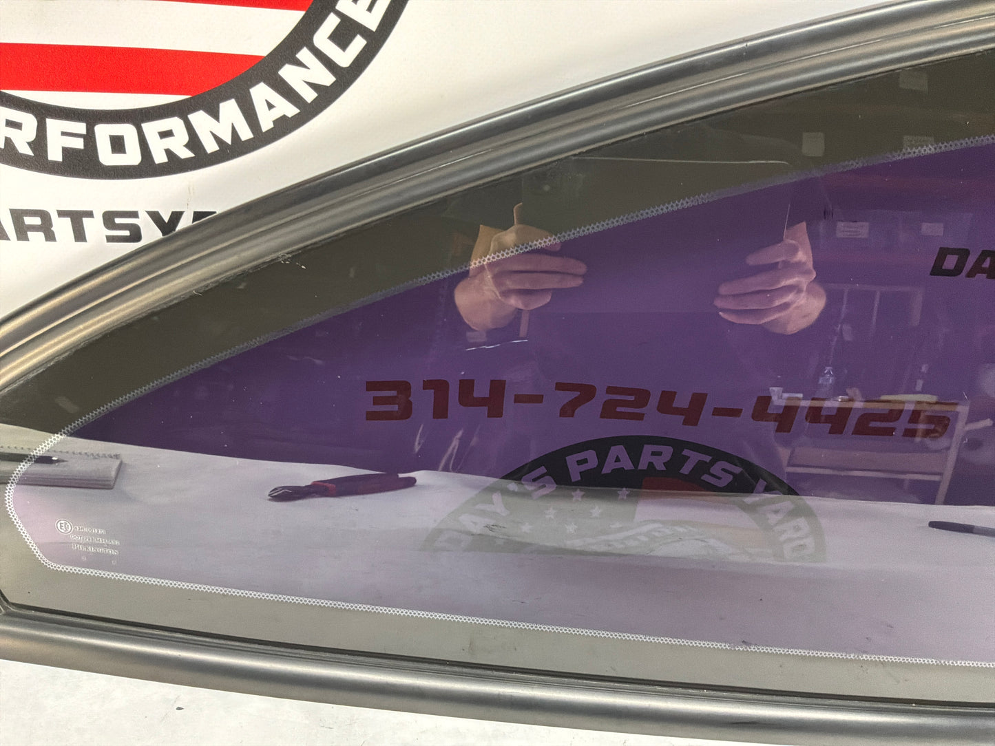2005 Pontiac GTO RH Passenger Rear Quarter Window Glass OEM