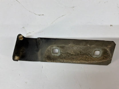 2006 Pontiac GTO LH Driver Fender Side Skirt Rocker Molding Support Bracket OEM