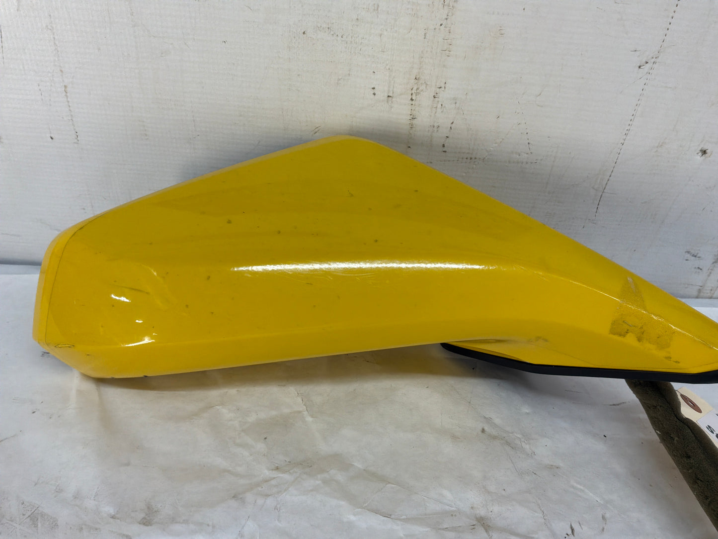 Rh side mirror - Day's Parts Yard