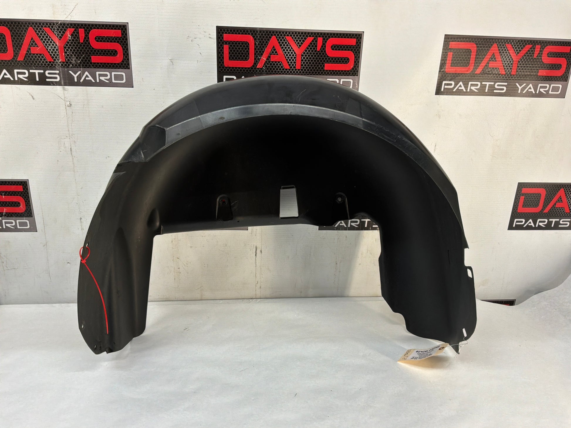 Rear rh wheel liner - Day's Parts Yard