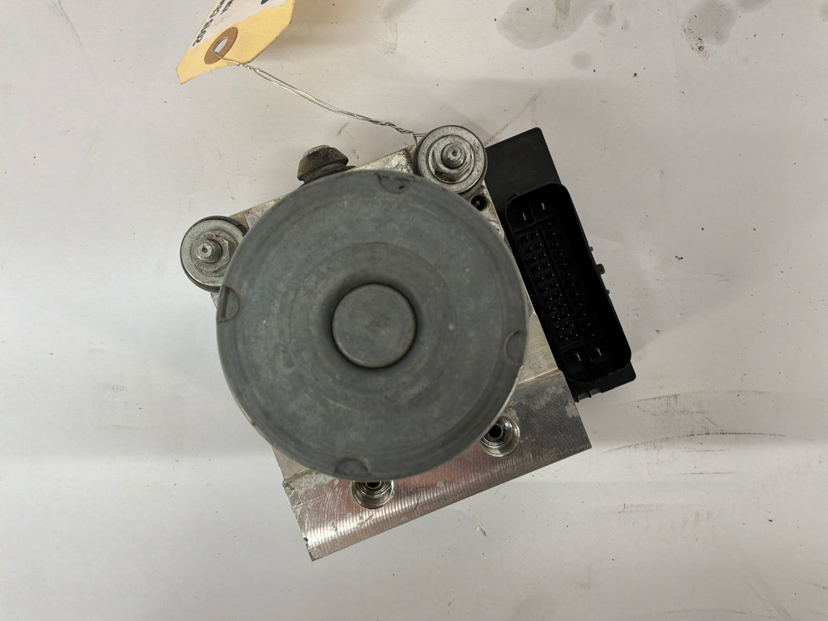 2015 Chevy Camaro SS 1LE Anti Lock Brake Pump ABS Module OEM