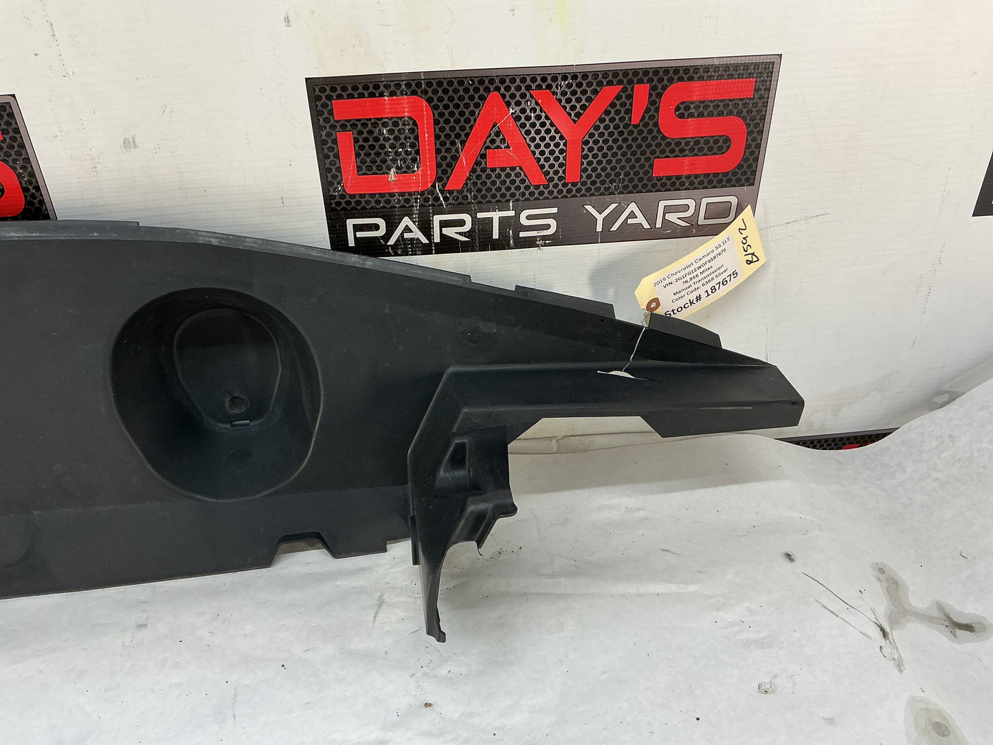 2015 Chevrolet Camaro SS 1LE Lower Radiator Air Inlet Duct Splash Sheild OEM