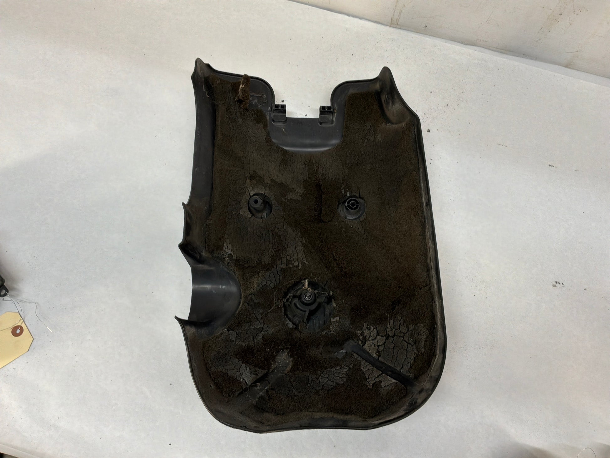 Engine cover - Day's Parts Yard