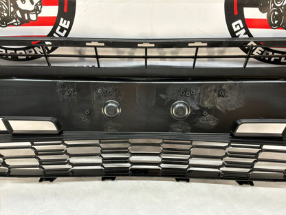 2016-2017 Chevy SS Sedan Holden VF Series 2 Front Lower Grille Bumper Honeycomb Insert NEW OEM