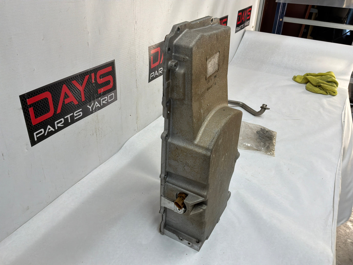 Oil pan w pick up tube - Day's Parts Yard