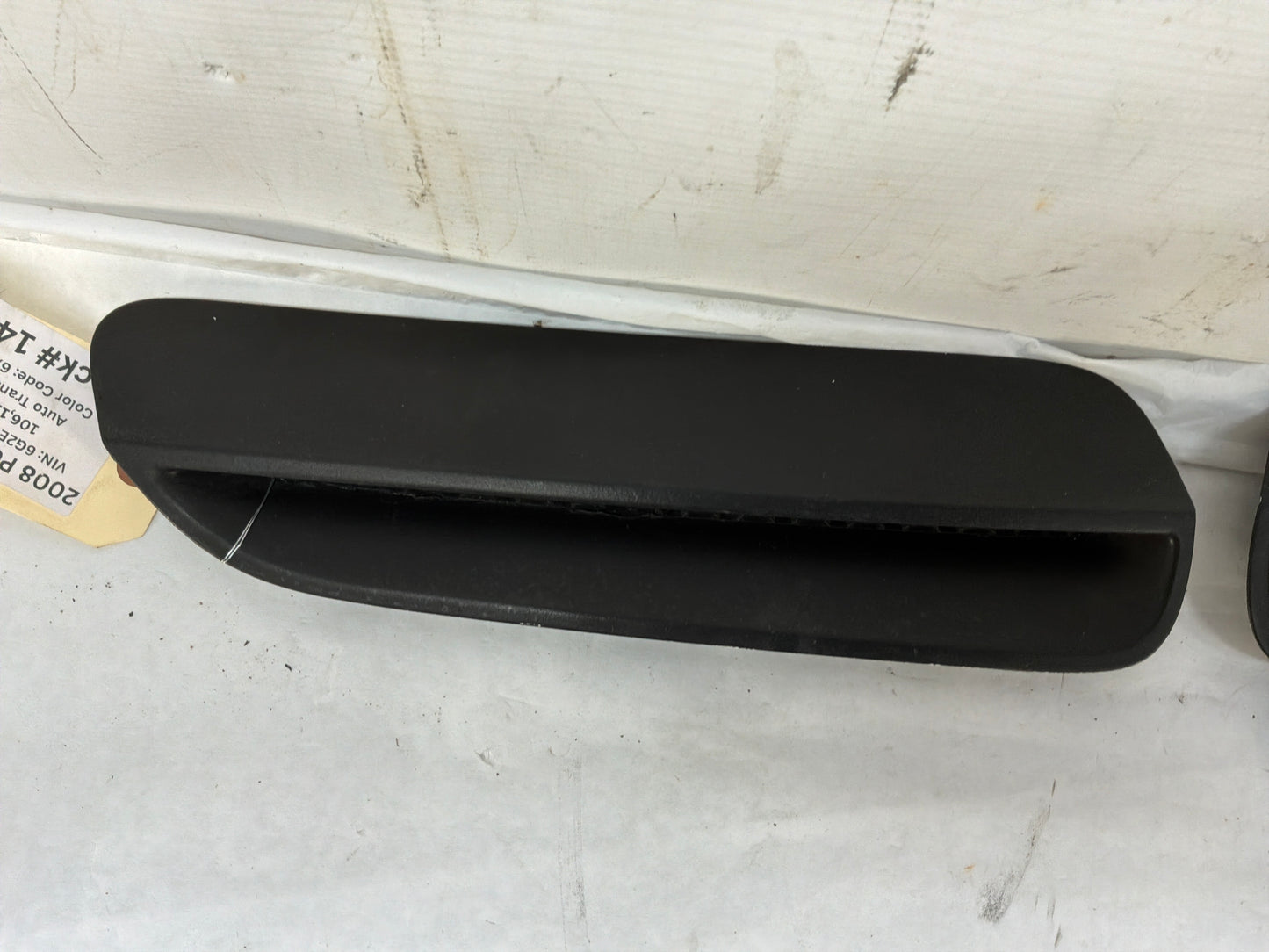 2008 Pontiac G8 GT Hood RH & LH Hood Scoops Vents Black OEM