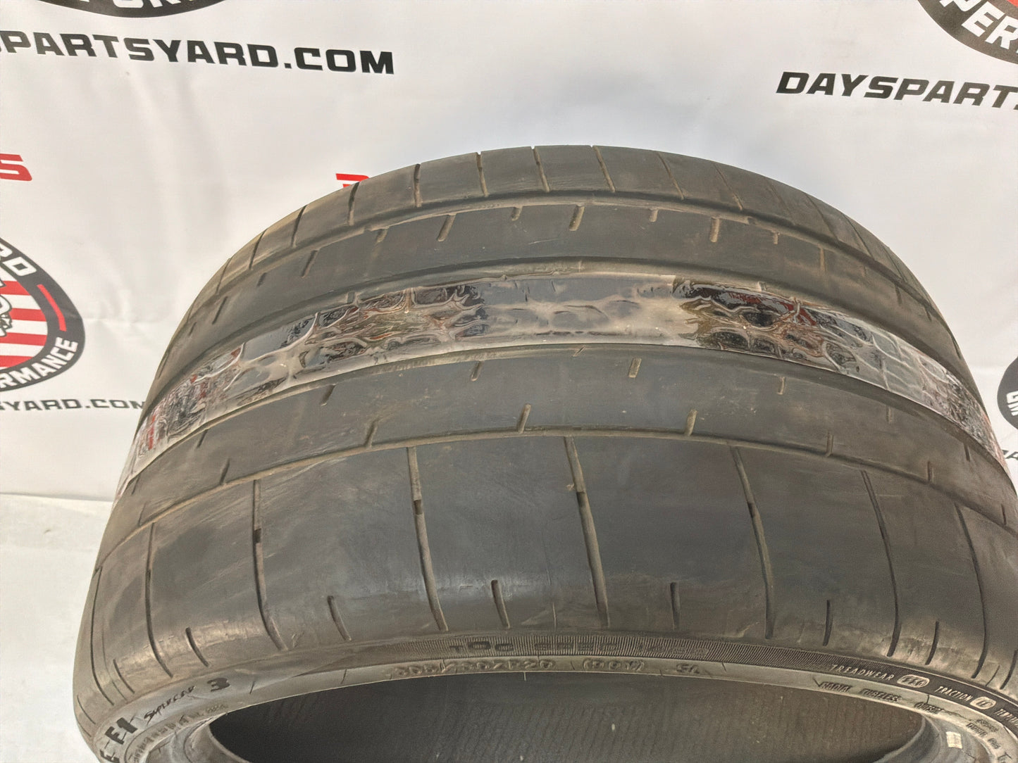 305/30ZR20 Goodyear Eagle F1 Tire
