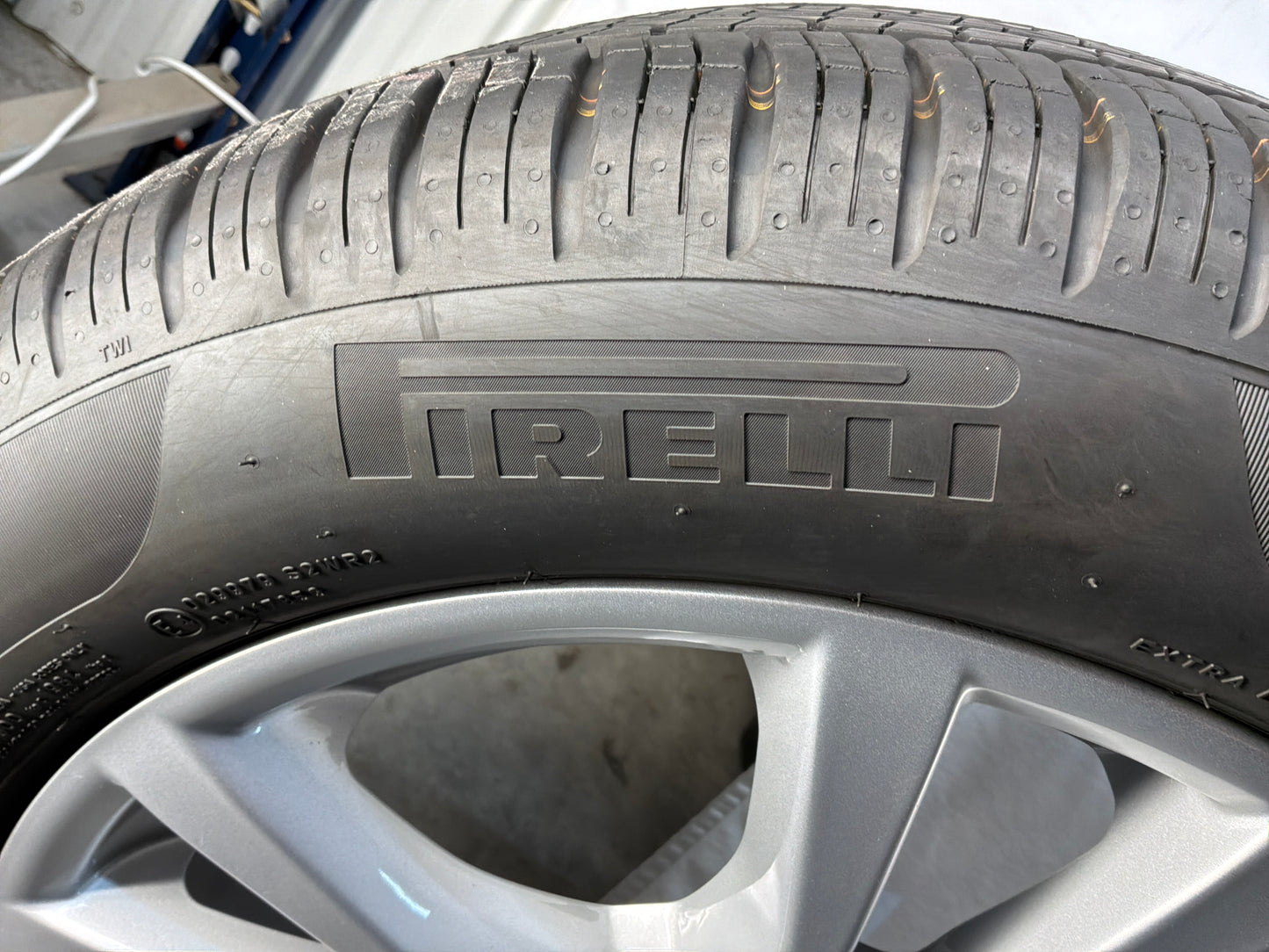 Wheels and tires - Day's Parts Yard