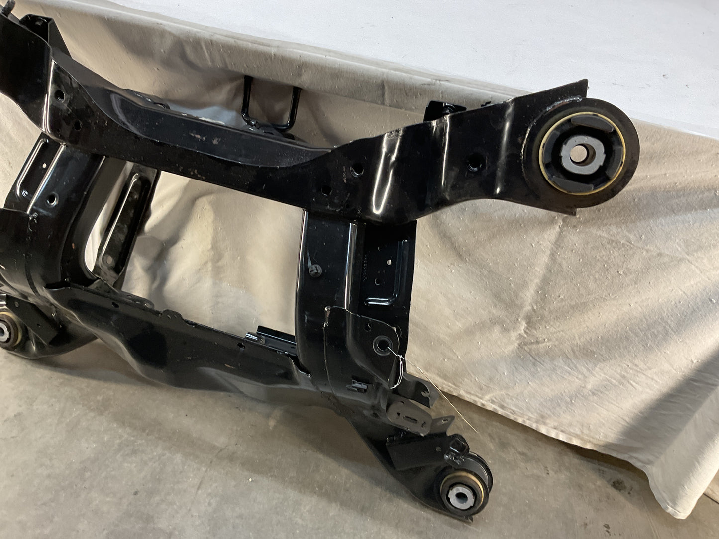 2013 Chevy Camaro 1LE Rear Suspension Cradle Sub Frame K Member Support OEM