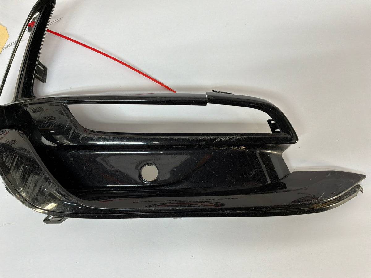 2017 Chevy SS Sedan RH Passenger Front Bumper Bezel Surround Trim Molding OEM DAMAGED