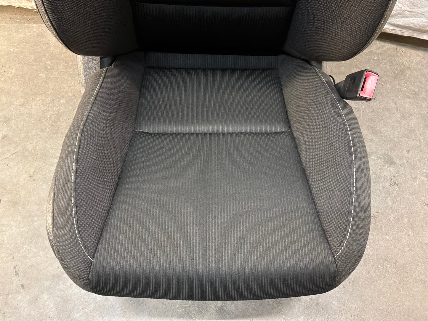 2014 Chevy Camaro SS RH Passenger Front Seat Black Cloth OEM