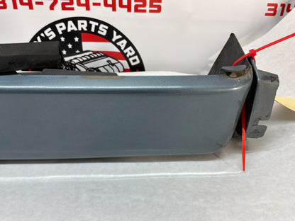 2006 Pontiac GTO RH Passenger Rocker Molding Side Skirt Panel Trim OEM