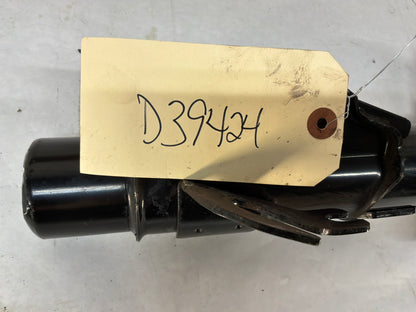 Lh front strut - Day's Parts Yard