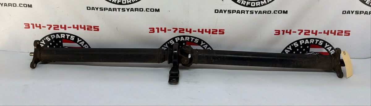 2006 Pontiac GTO Drive Propeller Shaft Driveshaft OEM
