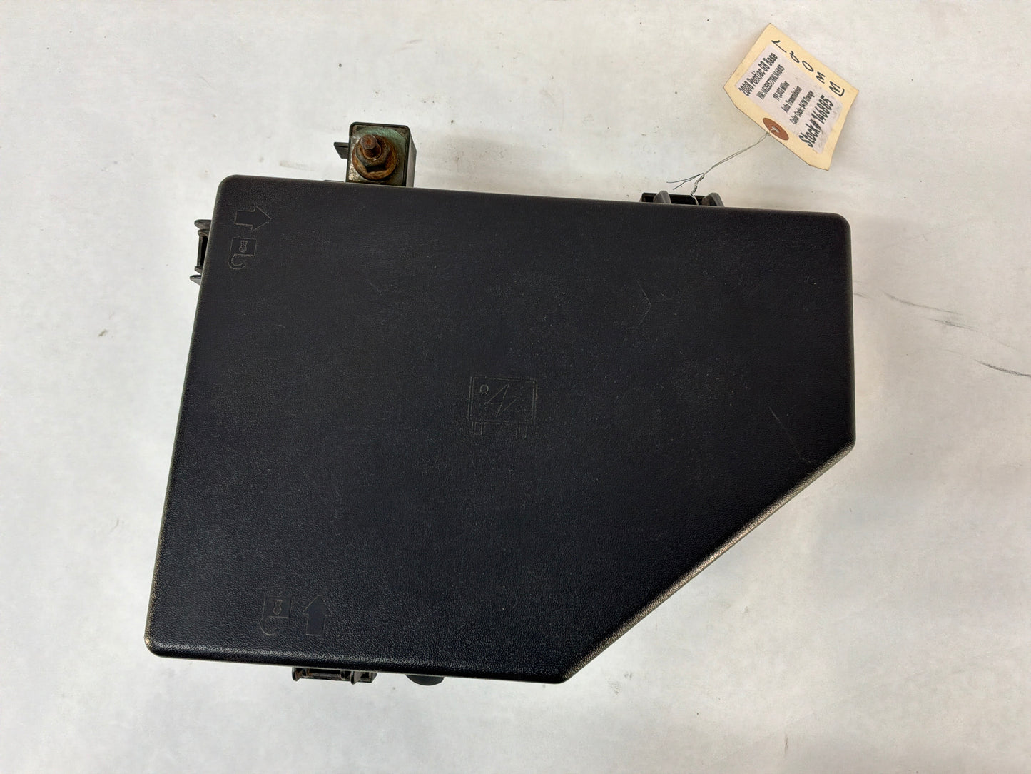 2008 Pontiac G8 Base Fuse Box w/ Lid Cover OEM