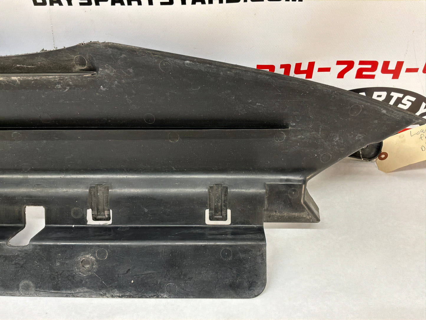 2005 Pontiac GTO Front Facial Radiator Air Inlet Lower Duct OEM