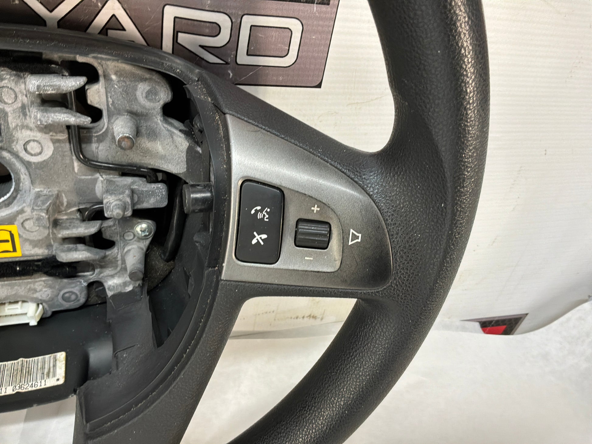 Steering wheel - Day's Parts Yard