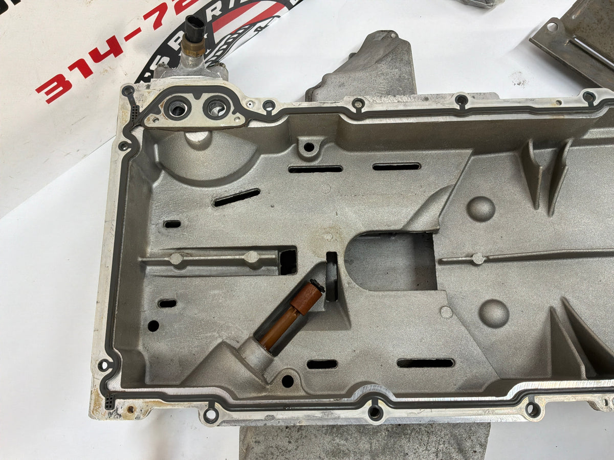 2002 Chevy C5 Corvette Aluminum Batwing Oil Pan w/ Windage Tray & Pick Up Tube OEM