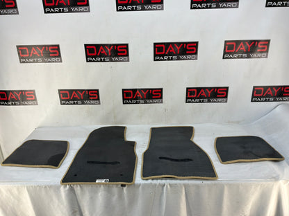 Complete set floor mats - Day's Parts Yard