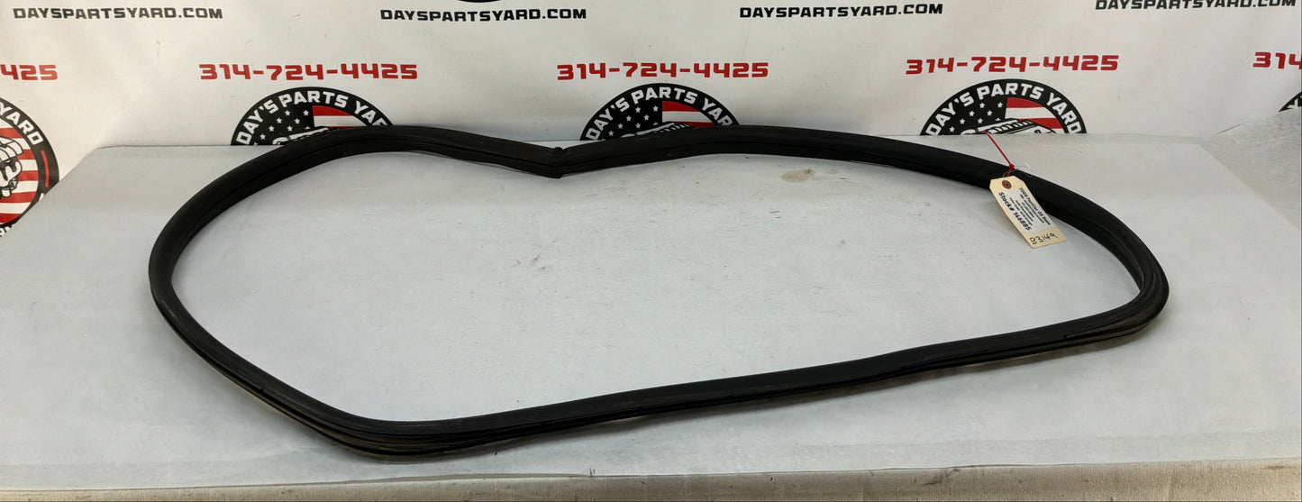 2008 Pontiac G8 Base RH Passenger Rear Door Weather Strip Rubber Seal OEM