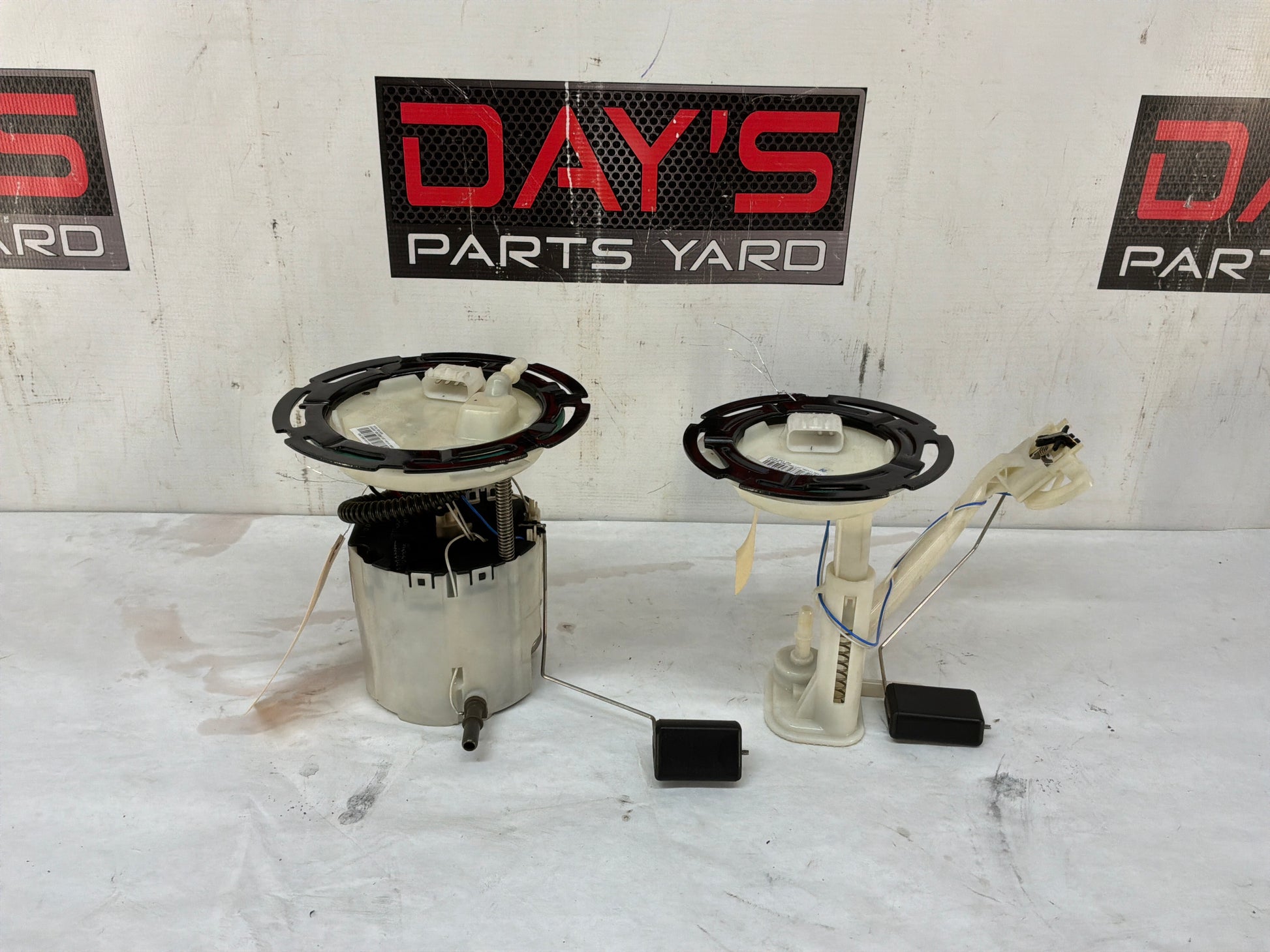 Fuel pump - Day's Parts Yard