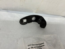Hood shock hing bracket - Day's Parts Yard