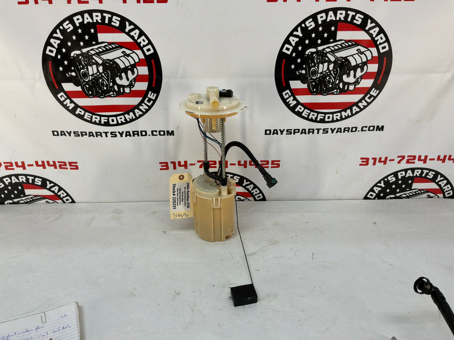 2004 Pontiac GTO Fuel Pump Level Sending Unit OEM