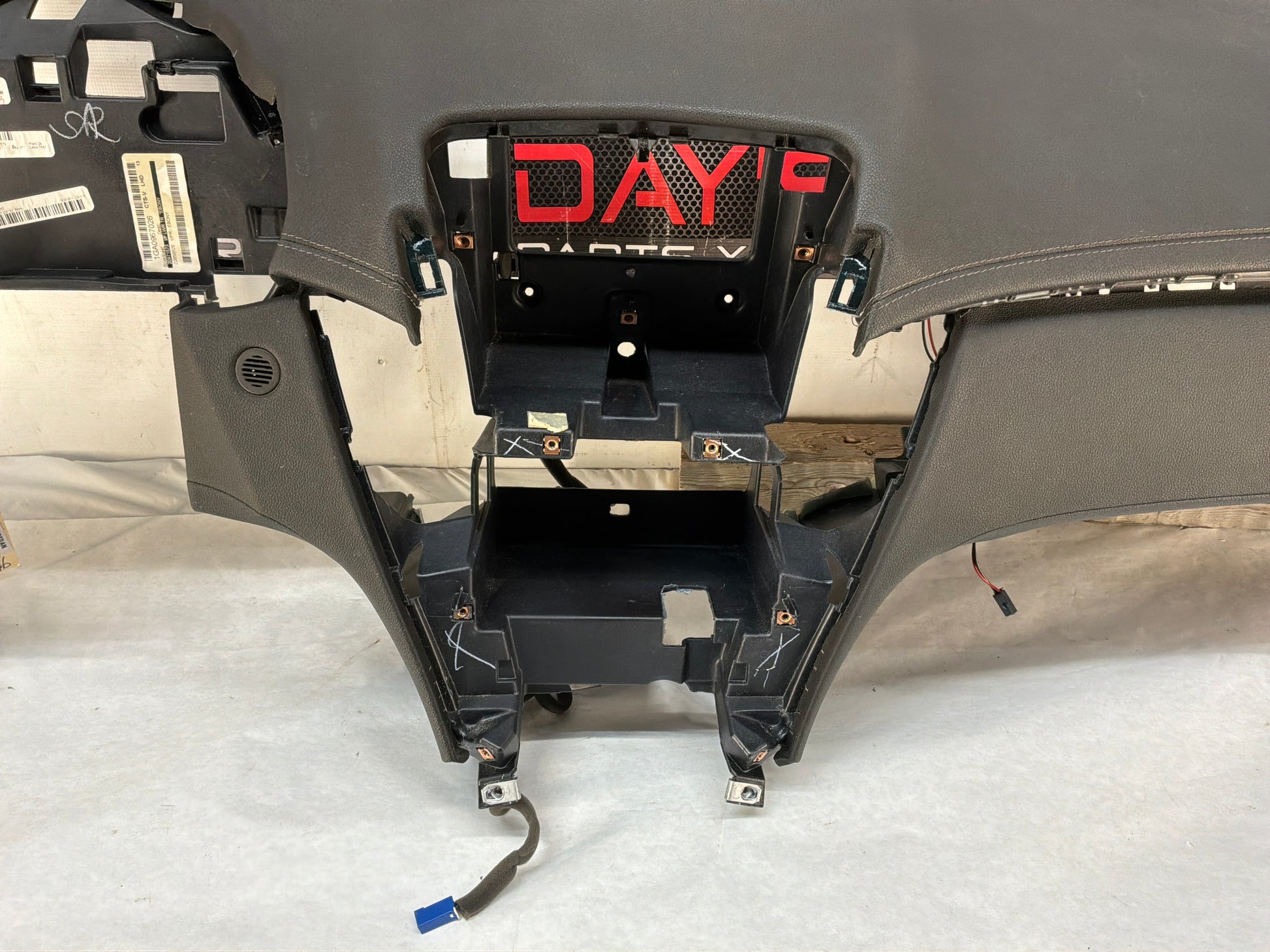 Dash pad - Day's Parts Yard