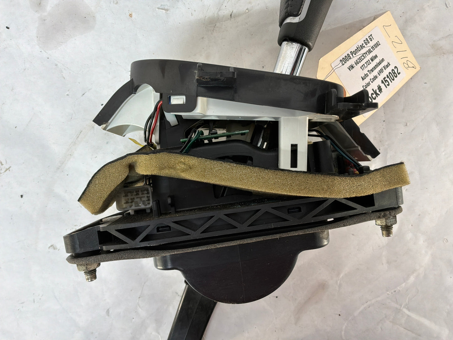 2008 Pontiac G8 GT Automatic Transmission Gear Selector Shifter Assembly OEM
