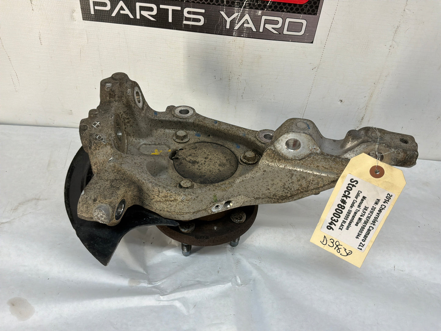 2014 Chevy Camaro ZL1 LH Driver Front Suspension Spindle Knuckle Hub OEM