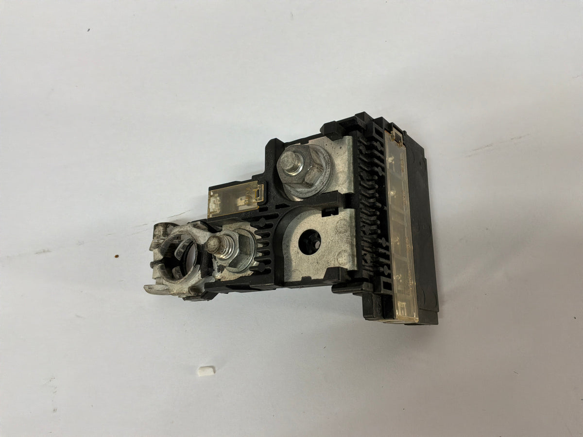 2011 Chevy Caprice PPV Positive Battery Terminal Post Electric Fuse OEM
