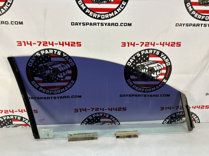2005 Pontiac GTO LH Driver Front Door Window Glass OEM