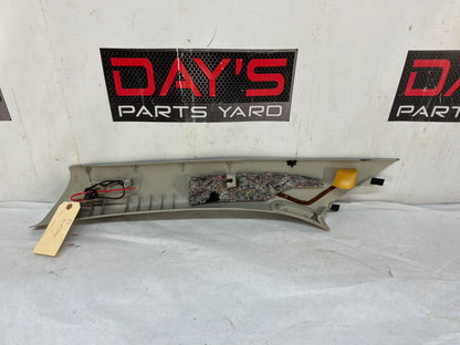 A pillar trim - Day's Parts Yard