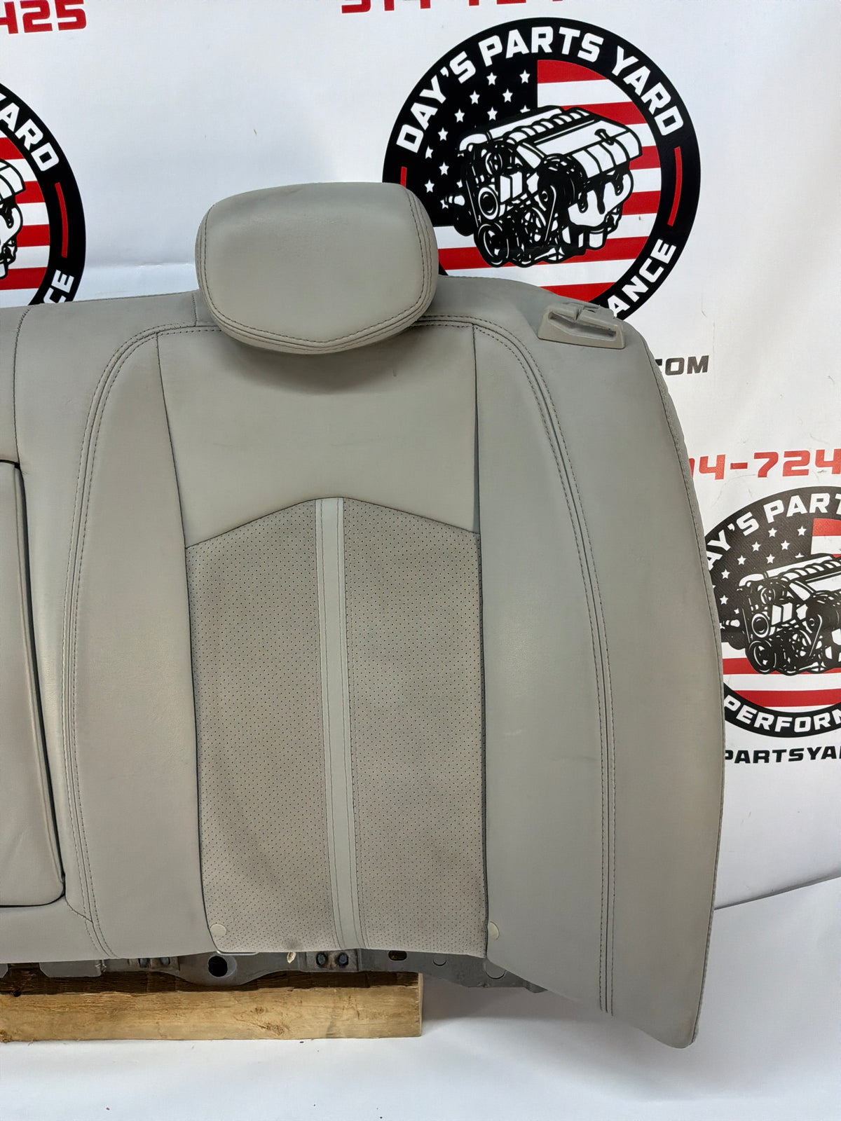 2009 Cadillac CTS-V Seats Fronts and Rears Leather and Suede OEM Titanium