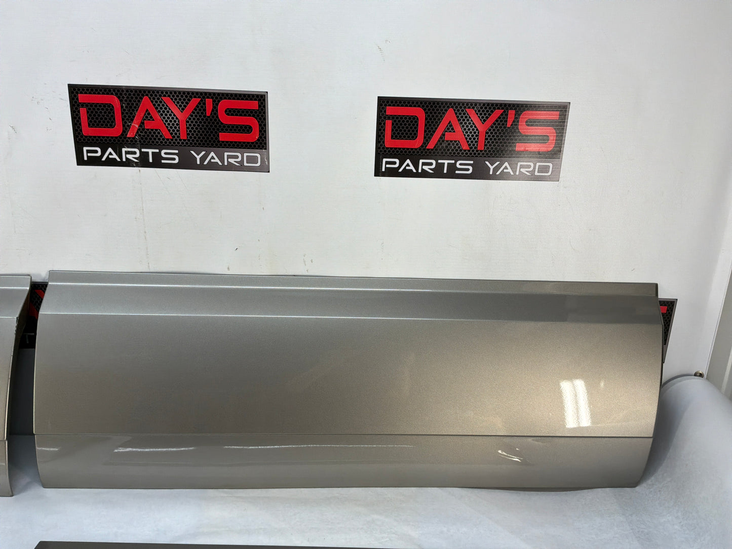 2002 Cadillac Escalade EXT Front & Rear Door Cladding’s OEM