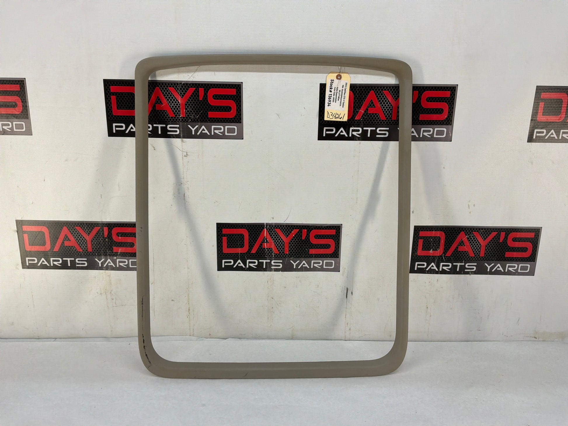 Sun roof trim - Day's Parts Yard