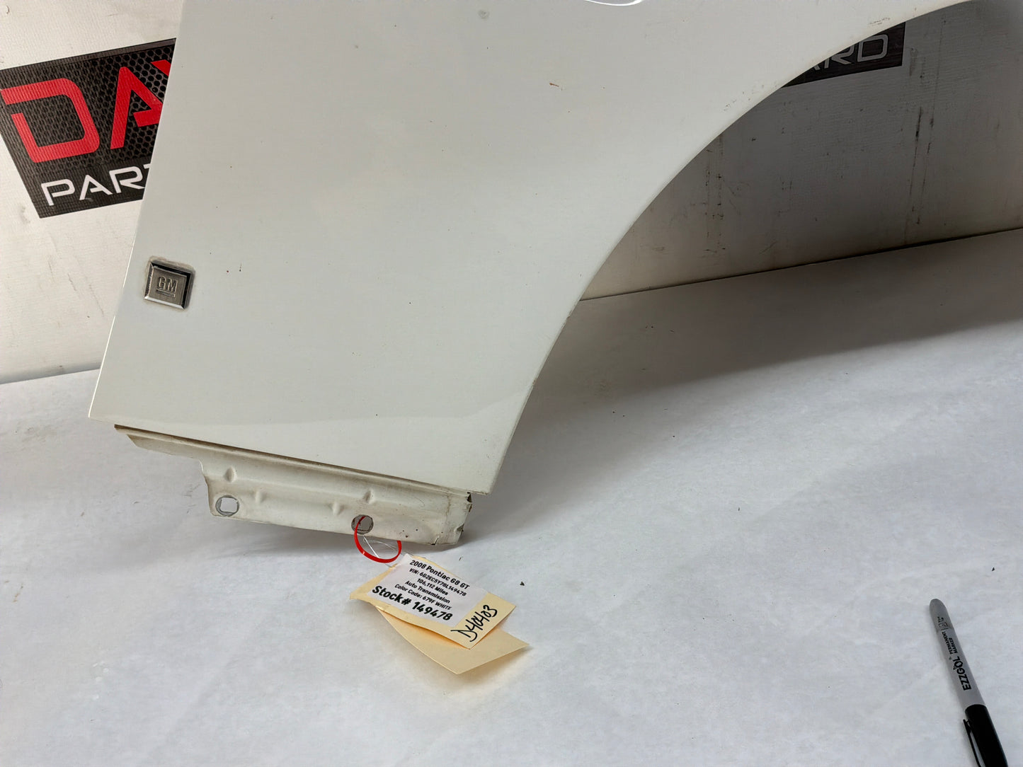 2008 Pontiac G8 GT RH Passenger Front Fender White OEM